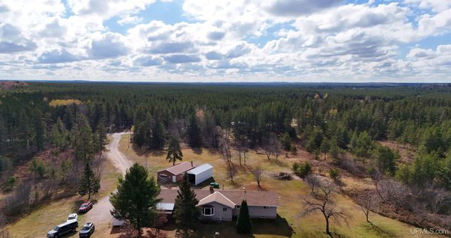 200 Station Road, Gwinn, MI 49841