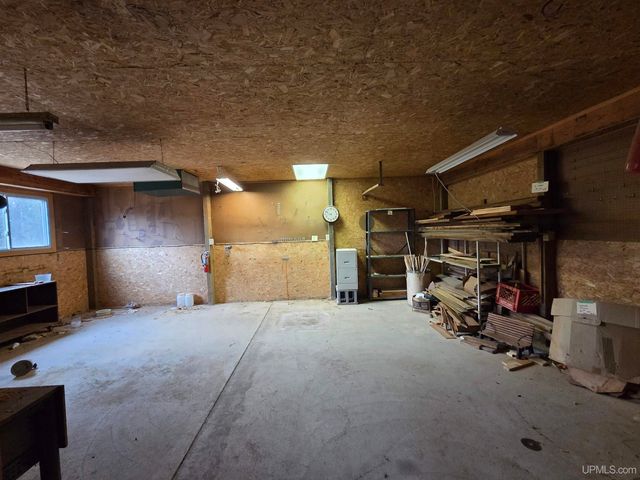 200 Station Road, Gwinn, MI 49841