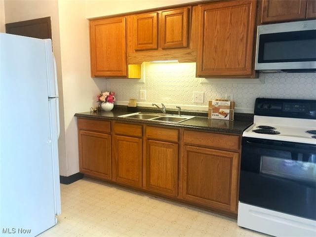 105 Wildwood Drive, Follansbee, WV 26037