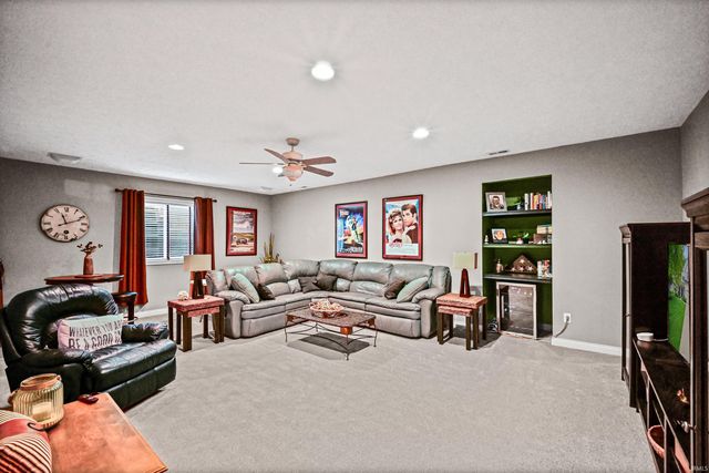 663 N Admirals Pointe Drive, Lafayette, IN 47909