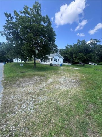 3725 Spring Street, Archdale, NC 27263