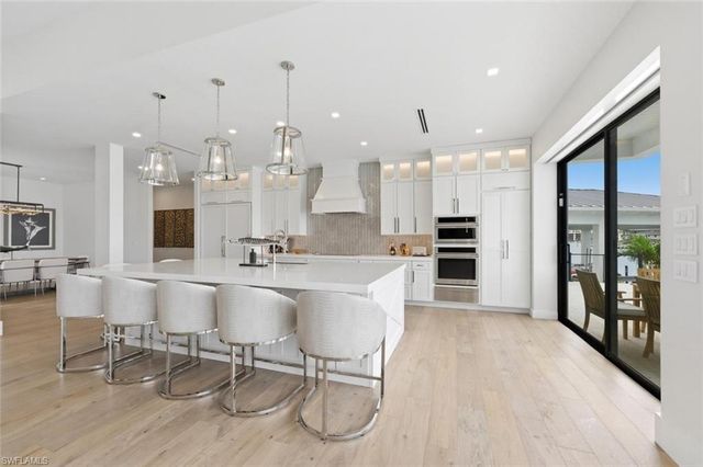 200 Bahia PT, Naples, FL 34103