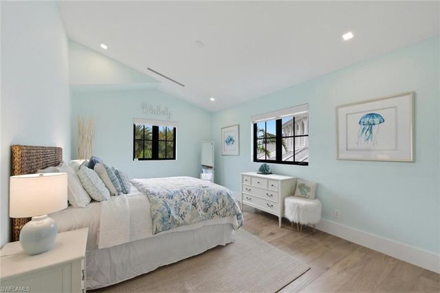 200 Bahia PT, Naples, FL 34103