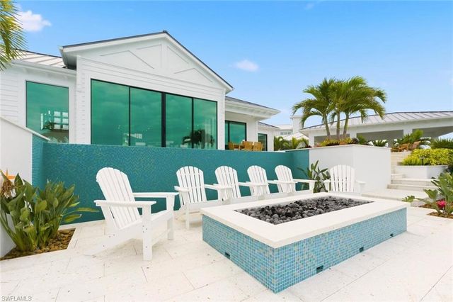 200 Bahia PT, Naples, FL 34103