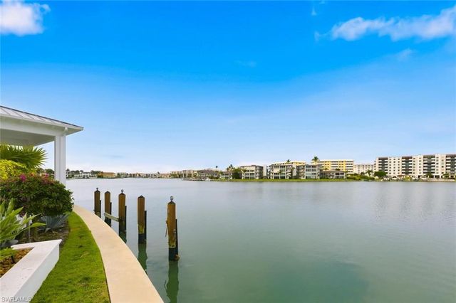 200 Bahia PT, Naples, FL 34103