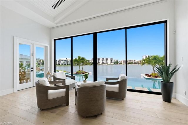 200 Bahia PT, Naples, FL 34103