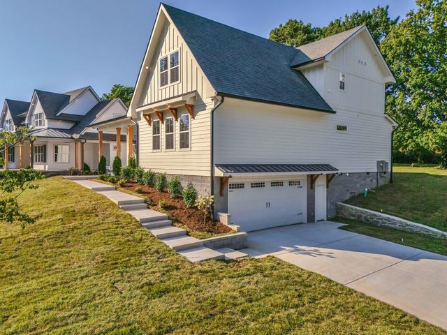 5441 Wakefield Dr, Nashville, TN 37220