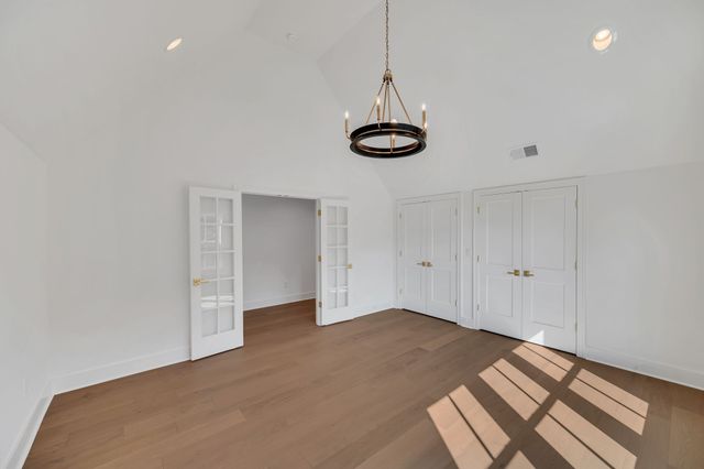 5441 Wakefield Dr, Nashville, TN 37220