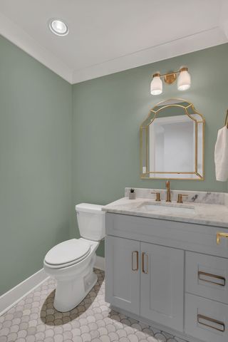 5441 Wakefield Dr, Nashville, TN 37220