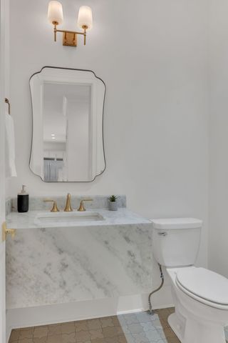 5441 Wakefield Dr, Nashville, TN 37220