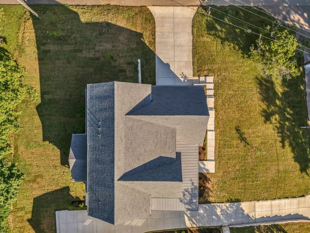 5441 Wakefield Dr, Nashville, TN 37220