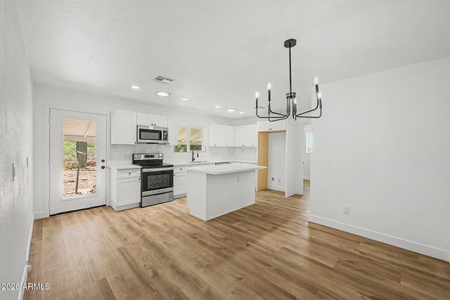 5919 E 12TH Avenue, Apache Junction, AZ 85119