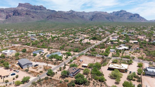 5919 E 12TH Avenue, Apache Junction, AZ 85119