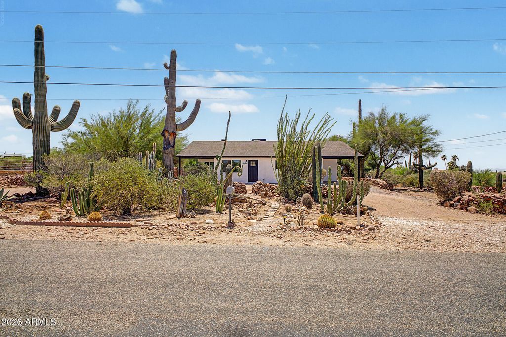 5919 E 12TH Avenue, Apache Junction, AZ 85119