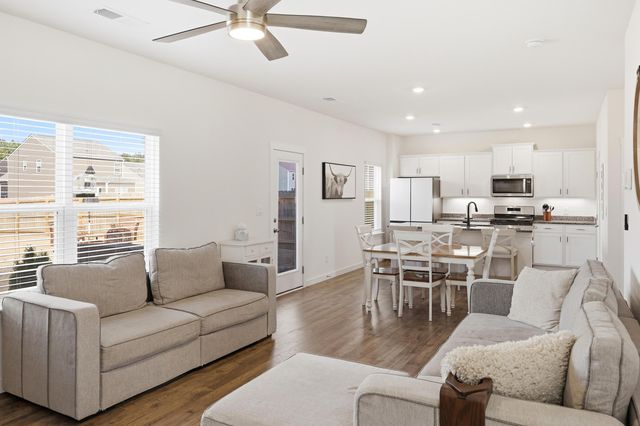 3048 Highline Drive SW, Mcdonald, TN 37353