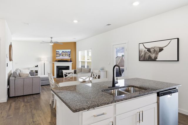 3048 Highline Drive SW, Mcdonald, TN 37353