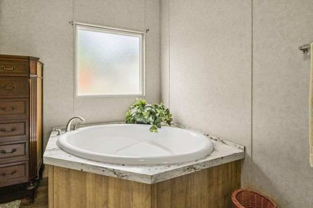 453619 E 305 Road, Afton, OK 74331