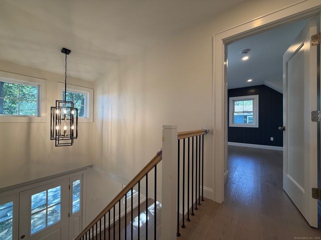 288 Welchs Point Road, Milford, CT 06460