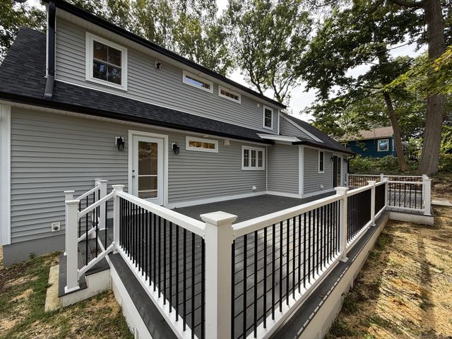 288 Welchs Point Road, Milford, CT 06460