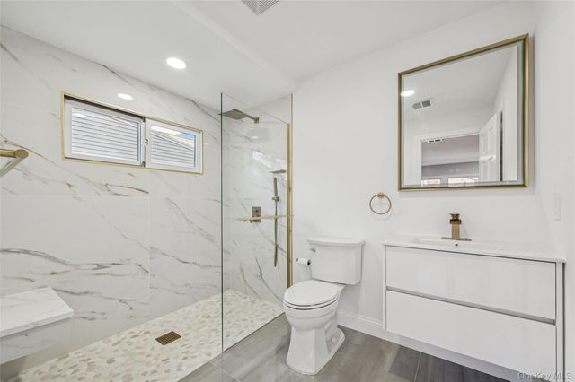 244 Water Lane S, Wantagh, NY 11793