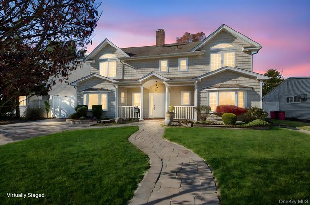 244 Water Lane S, Wantagh, NY 11793