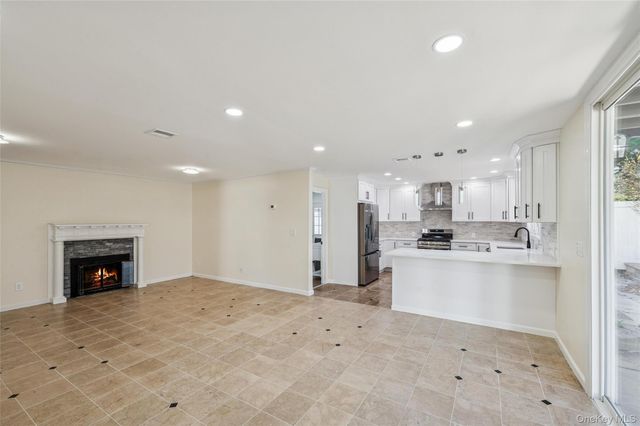 244 Water Lane S, Wantagh, NY 11793