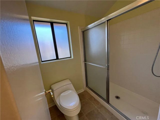 21801 Burbank 83, Woodland Hills, CA 91367