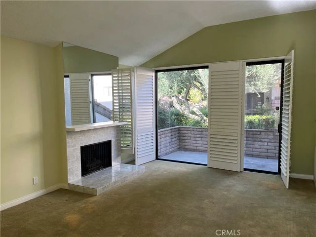 21801 Burbank 83, Woodland Hills, CA 91367