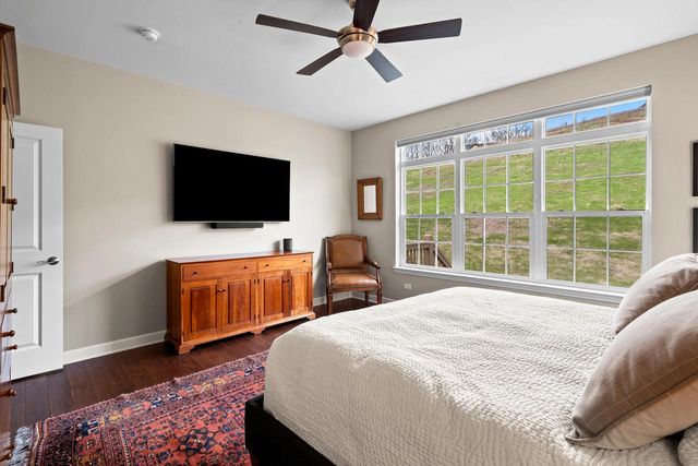 109 Lake Vista CIRCLE, Fontana, WI 53125