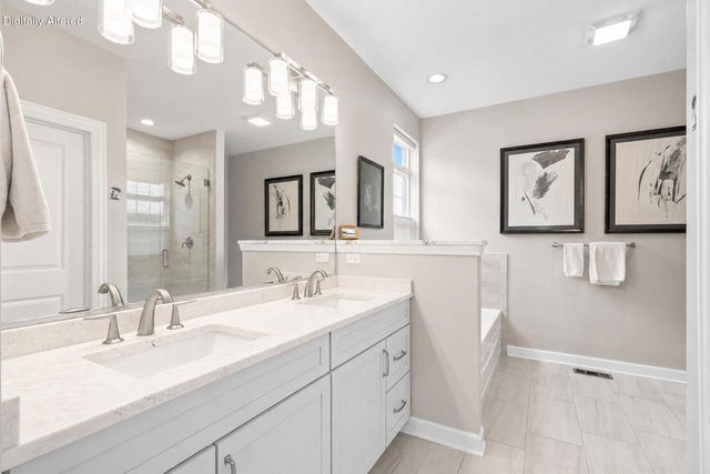 109 Lake Vista CIRCLE, Fontana, WI 53125