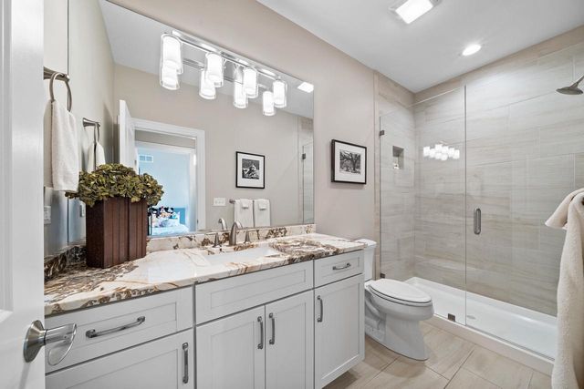 109 Lake Vista CIRCLE, Fontana, WI 53125