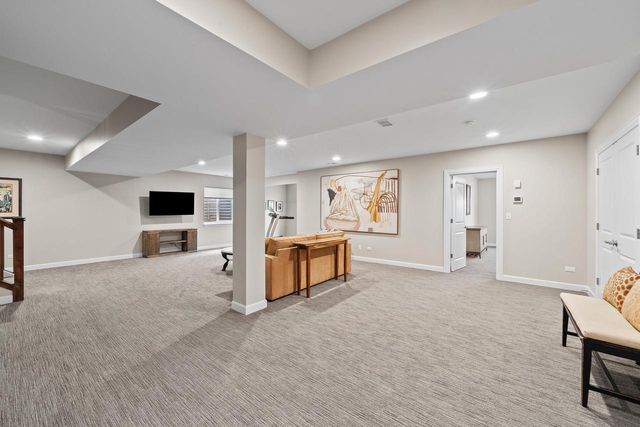 109 Lake Vista CIRCLE, Fontana, WI 53125