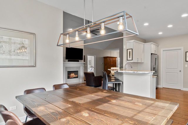 109 Lake Vista CIRCLE, Fontana, WI 53125