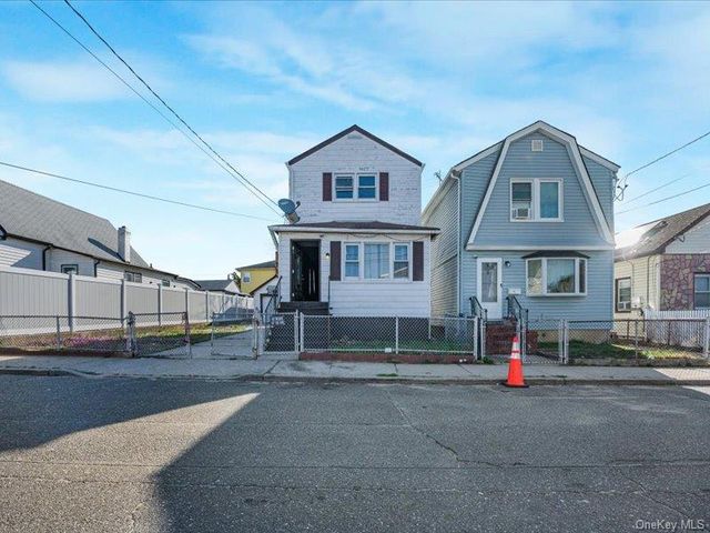 91 Elzey Avenue, Elmont, NY 11003