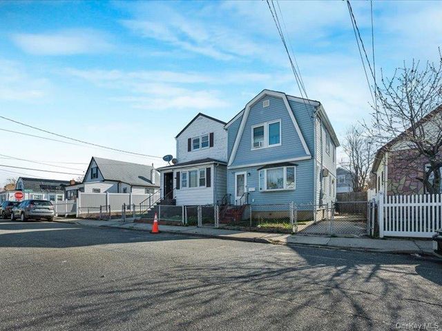 91 Elzey Avenue, Elmont, NY 11003