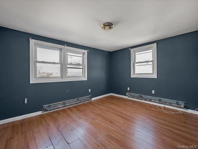 91 Elzey Avenue, Elmont, NY 11003
