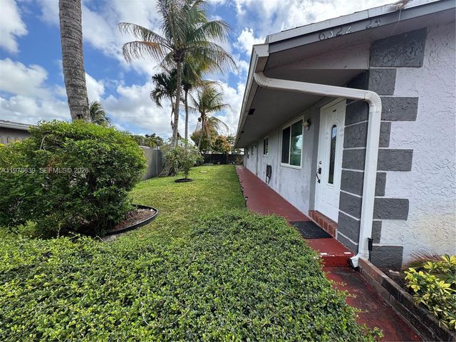 6322 Eaton St 1-2, Hollywood, FL 33024