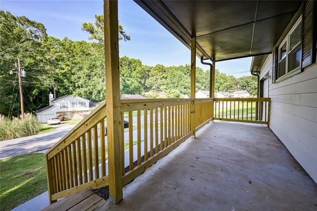 3053 Brook Lane, Rex, GA 30273