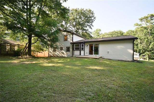 3053 Brook Lane, Rex, GA 30273