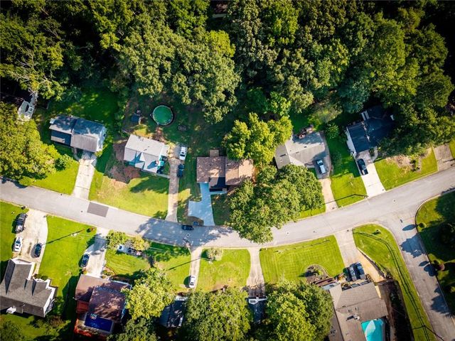 3053 Brook Lane, Rex, GA 30273