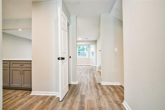 3053 Brook Lane, Rex, GA 30273