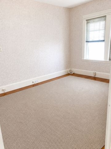 64 Freeman St 1, Arlington, MA 02474