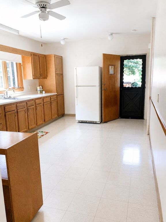 64 Freeman St 1, Arlington, MA 02474