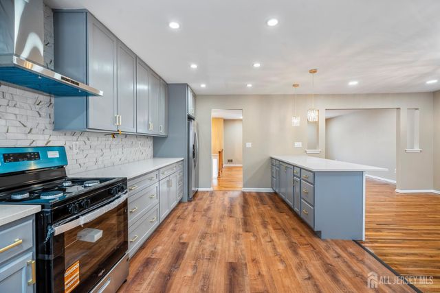 61 Flagler Street, East Brunswick, NJ 08816