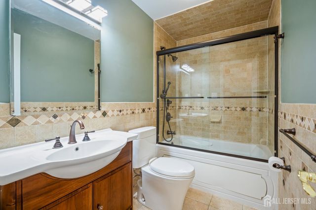 61 Flagler Street, East Brunswick, NJ 08816