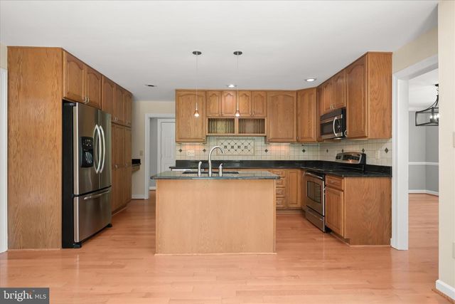 8649 GOLDENSTRAW LN, Columbia, MD 21045