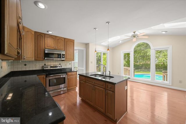 8649 GOLDENSTRAW LN, Columbia, MD 21045