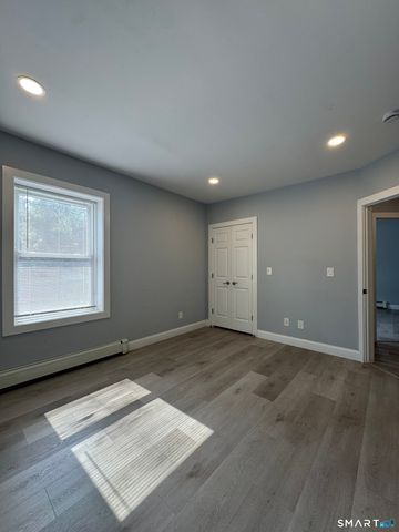 40 Clarks Hill Avenue Fl 2, Stamford, CT 06902