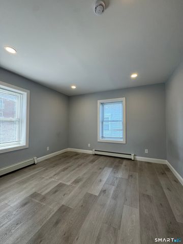 40 Clarks Hill Avenue Fl 2, Stamford, CT 06902