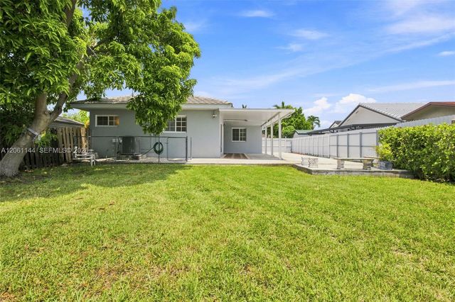 14720 SW 141st Ter, Miami, FL 33196
